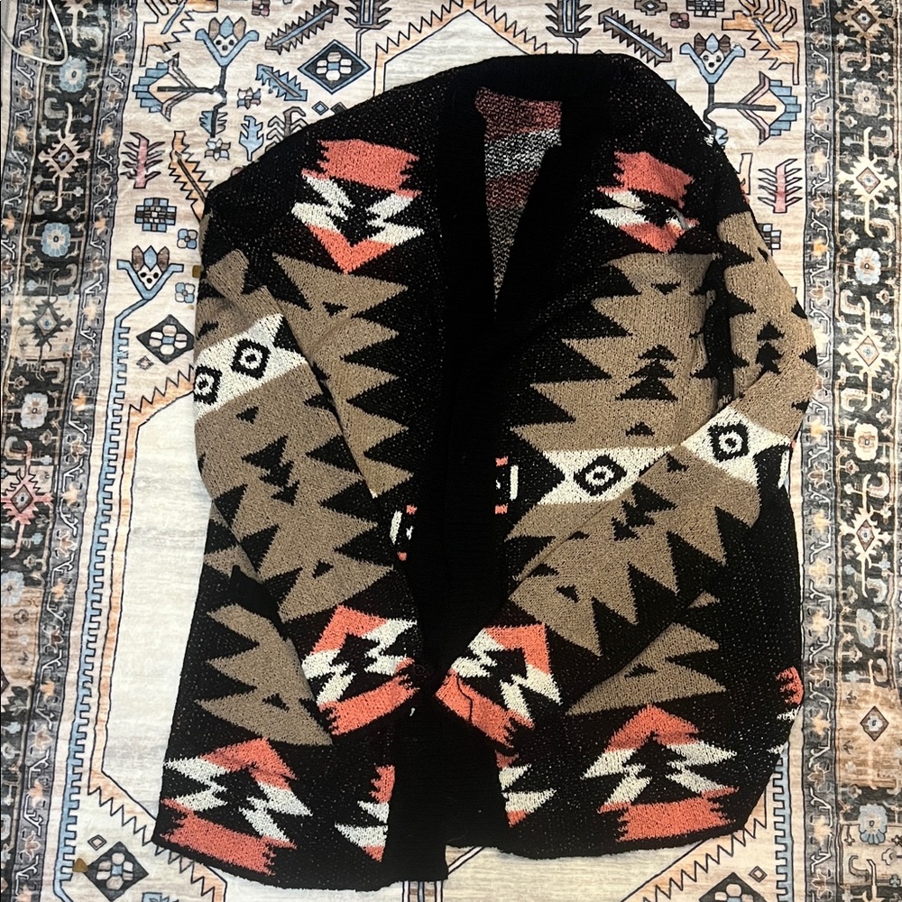Geometric Patterned Cardigan